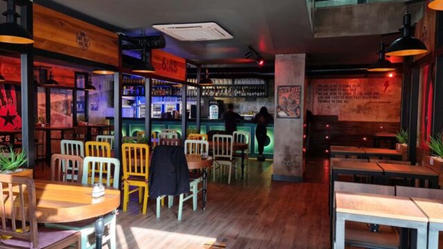 6:45 Pub Mersin