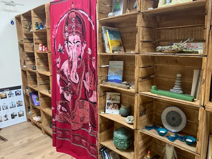 Dharma Yaşam Yoga Stüdyosu