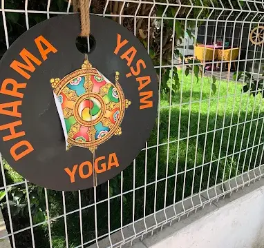 Dharma Yaşam Yoga Stüdyosu