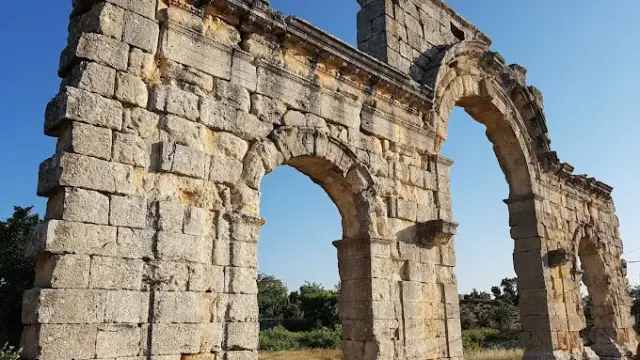 Uzuncaburç Antik Kenti