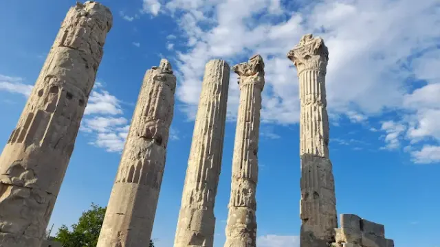 Uzuncaburç Antik Kenti