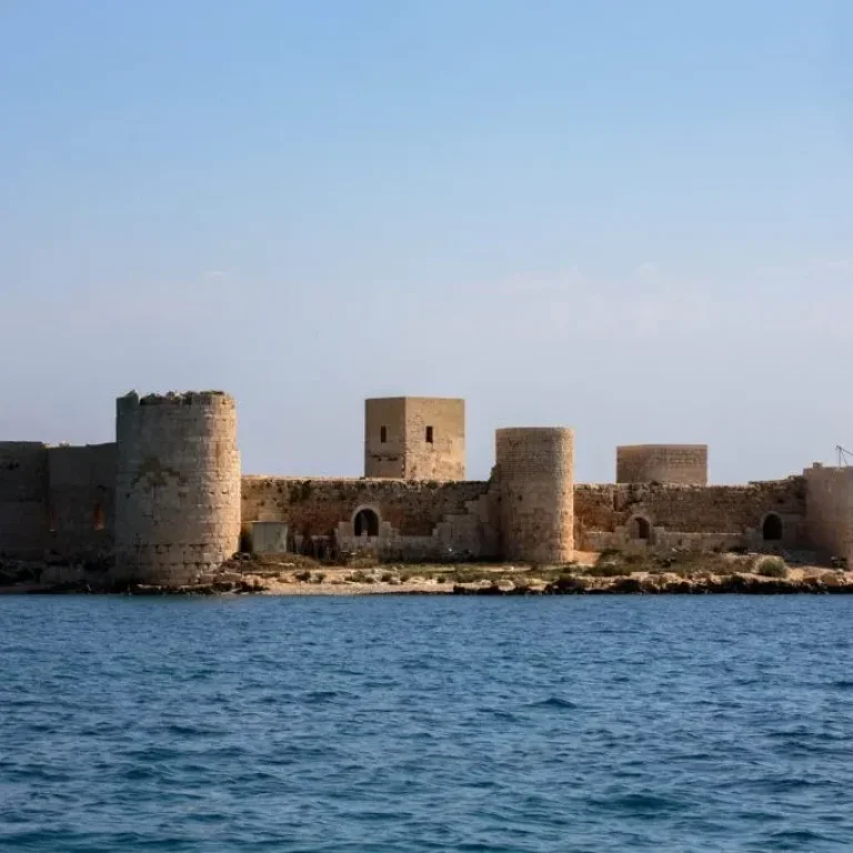 maidens-castle-mersin
